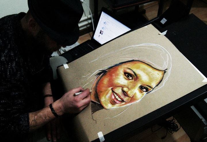 pastel yağlıboya portre istanbul karikatür portre karakalem istanbul yapan yerler Yağlıboya portre hediye anahtarlık - Sanatsal Hediyeler kadıköy bağdat caddesi ümraniye karakalem 21